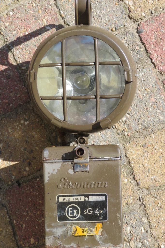 Schijnwerper Duitse leger 1966 in lenzenkist Eisemann lamp, Ophalen of Verzenden