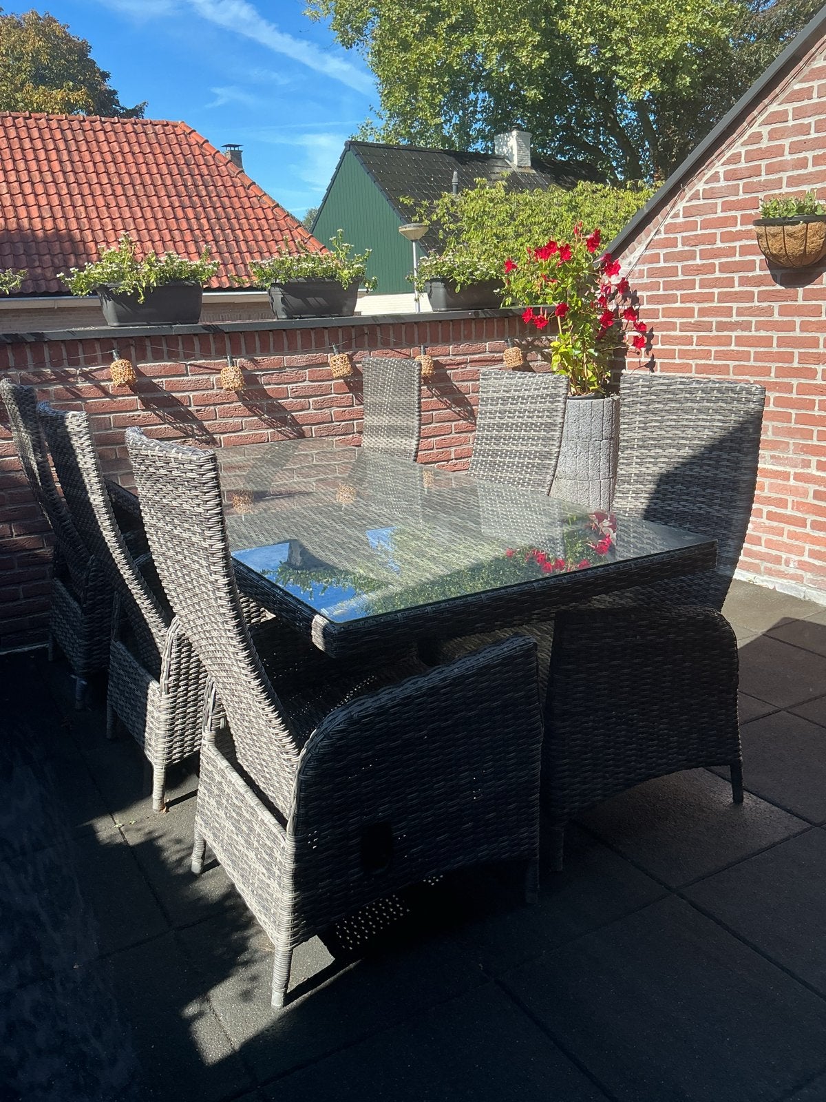 Wicker tuinset met 6 stoelen en veiligheidsglazen tafelblad, Ophalen, Gebruikt, Eettafel, 6 zitplaatsen