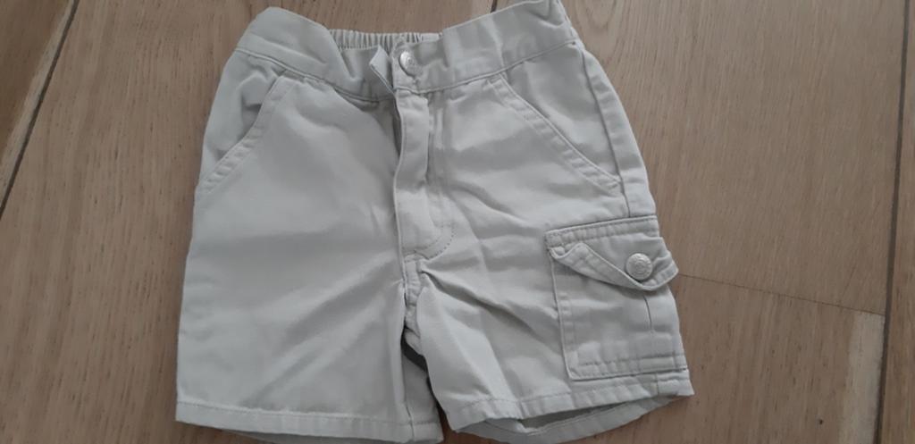 Ralph lauren beige korte broek maat 3 / 6, Broekje, Ophalen of Verzenden, Zo goed als nieuw, Polo Ralph Lauren