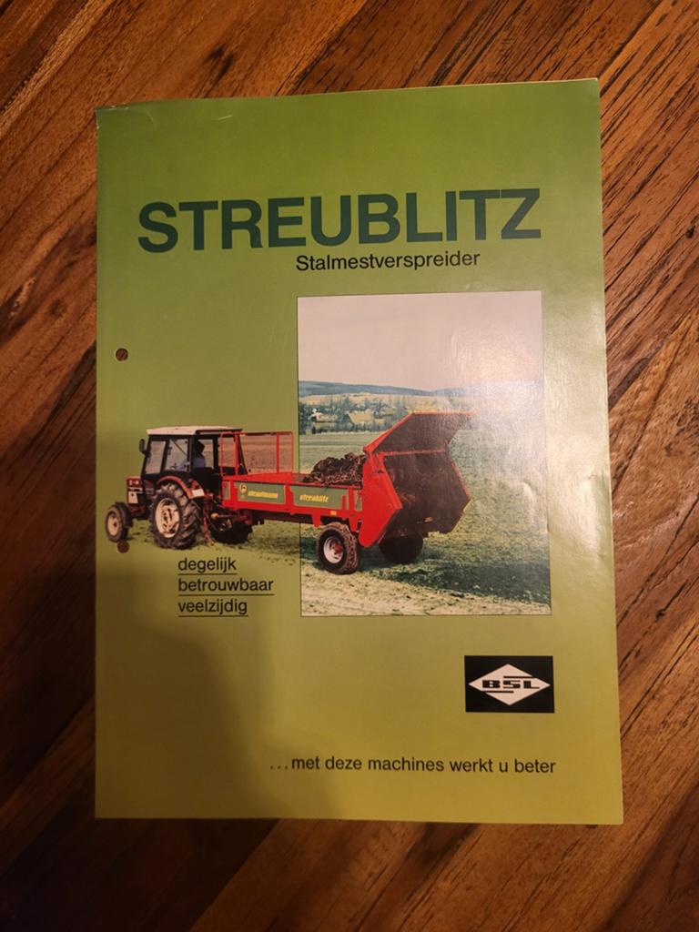 tractor folder Strautmann STREUBLITZ stalmestverspreider, Boeken, Catalogussen en Folders, Ophalen of Verzenden, Zo goed als nieuw