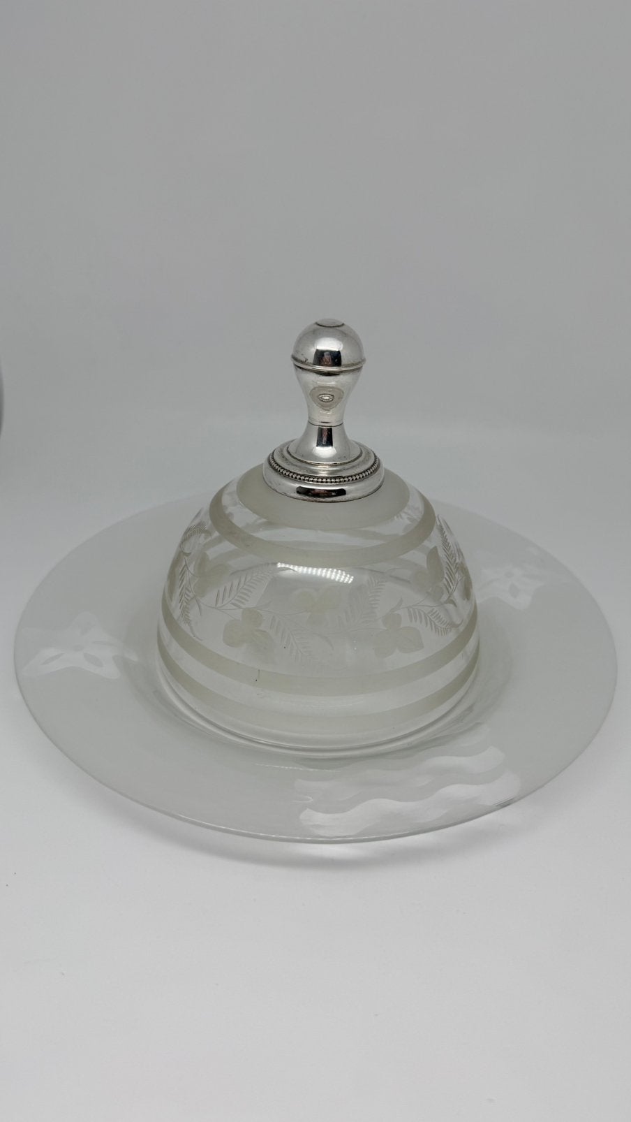 Antiek Hollands glazen gegraveerde stolp met zilveren dop., Antiek en Kunst, Verzenden, Zilver