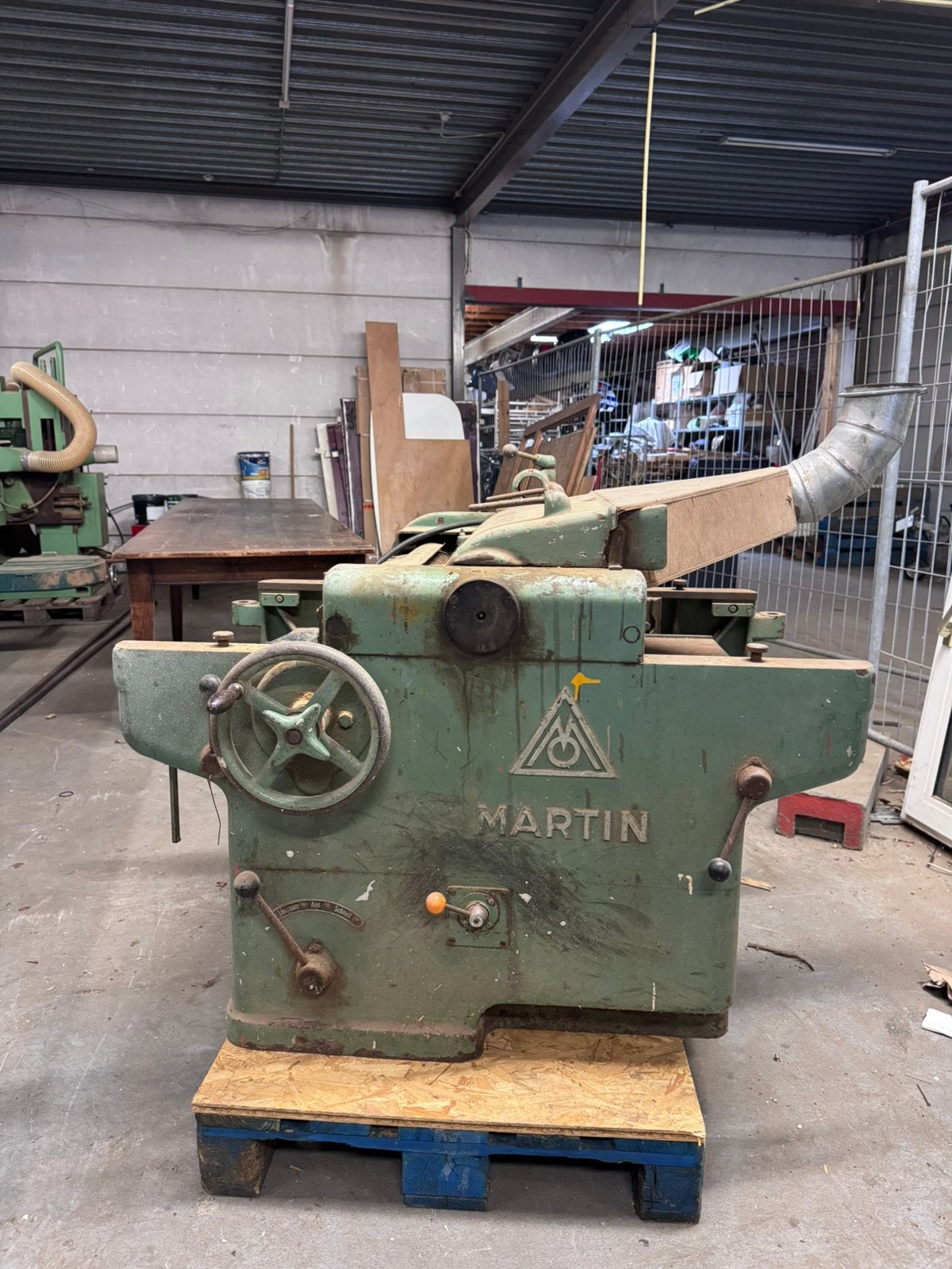 Houtbewerkingsmachines, Ophalen