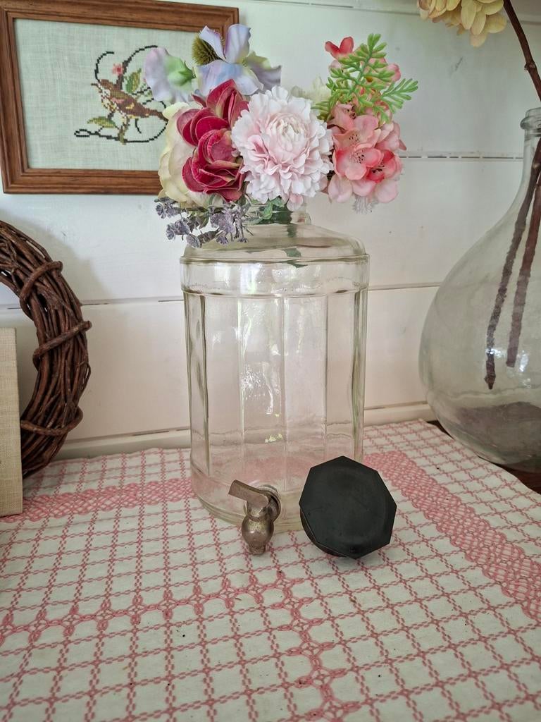 Antiek brocante oude glazen parfumfles met kraantje en dop., Ophalen of Verzenden