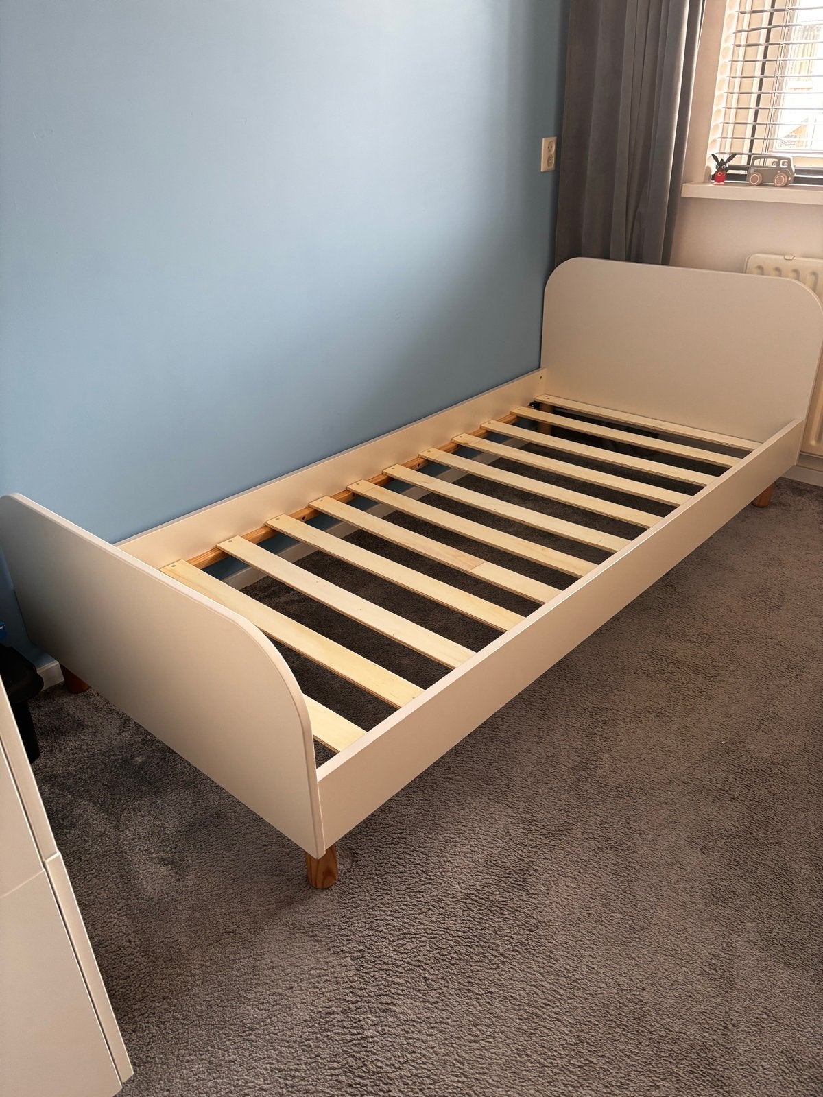Nous Kids Sky bed 90x200 beige - Zo goed als nieuw, Ophalen, 85 tot 100 cm, Zo goed als nieuw, Lattenbodem