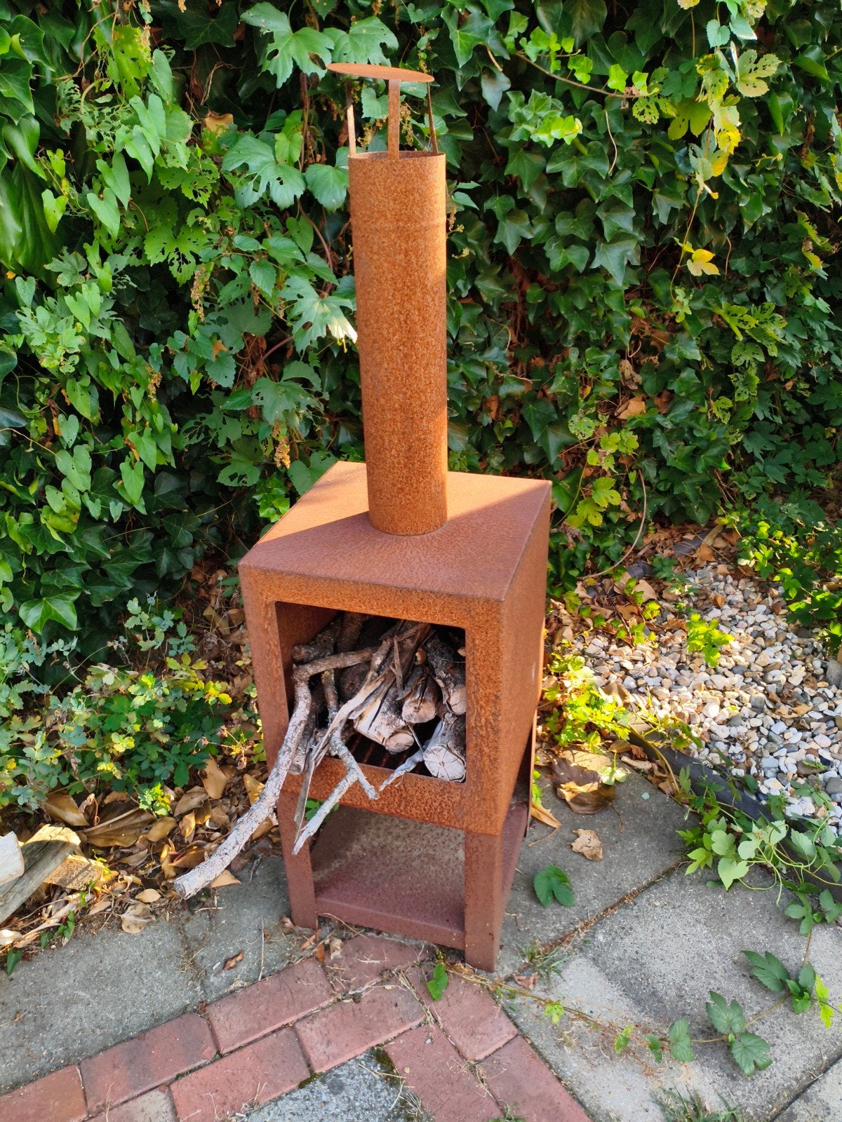 Esschert Design Fancy Flames Buitenkachel met houtopslag, Ophalen, Gebruikt, Vuurkorf