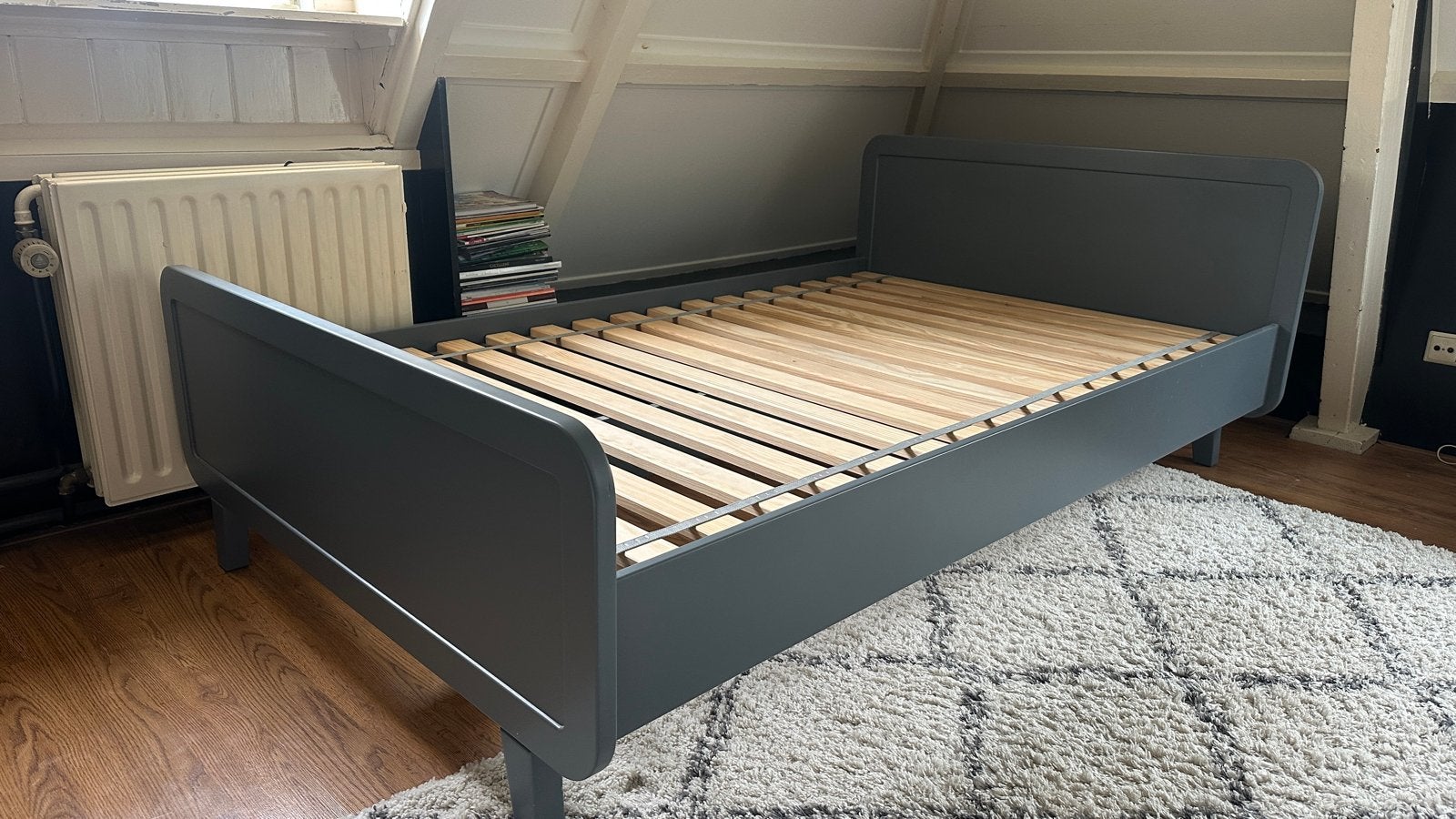 Laurette Juniorbed 120x200 cm - van Tom & Lilly, Ophalen, Eenpersoons, Zo goed als nieuw, 120 cm