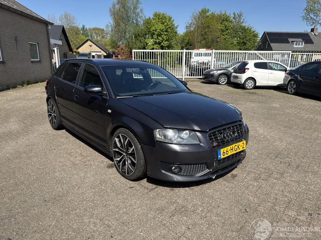 Audi A3 2.0 TDI Attraction Business Edition (bj 2006), Automaat, Diesel, Audi, Zilver of Grijs