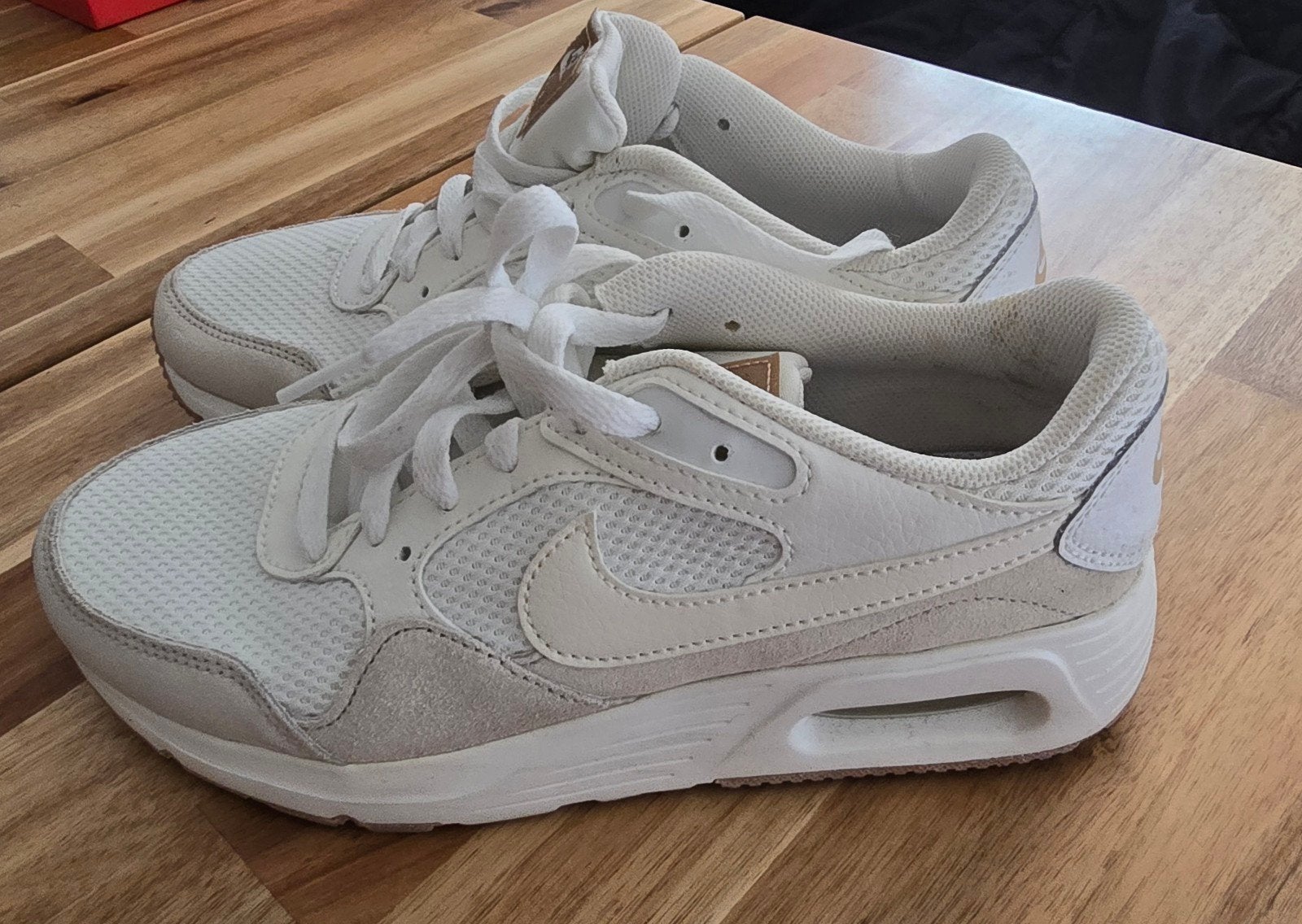 Nike sneakers, Sport en Fitness, Verzenden, Zo goed als nieuw, Hardloopschoenen, Nike
