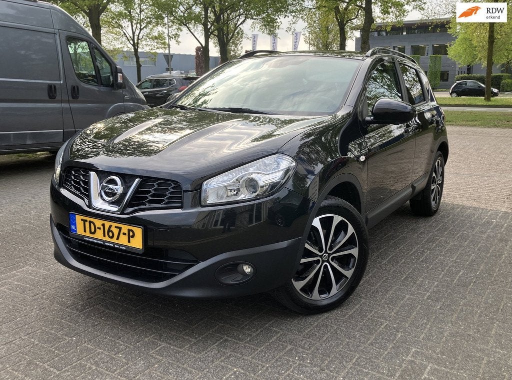 Nissan Qashqai 1.6 360 Navigatie Camera rondom L.m Velgen, Auto's, Nissan, Voorwielaandrijving, Euro 5, Gebruikt, Zwart