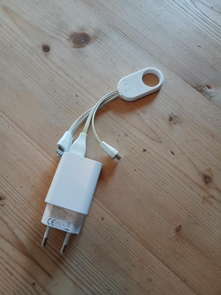 Oplader HEMA, Ophalen, Gebruikt, Overige merken