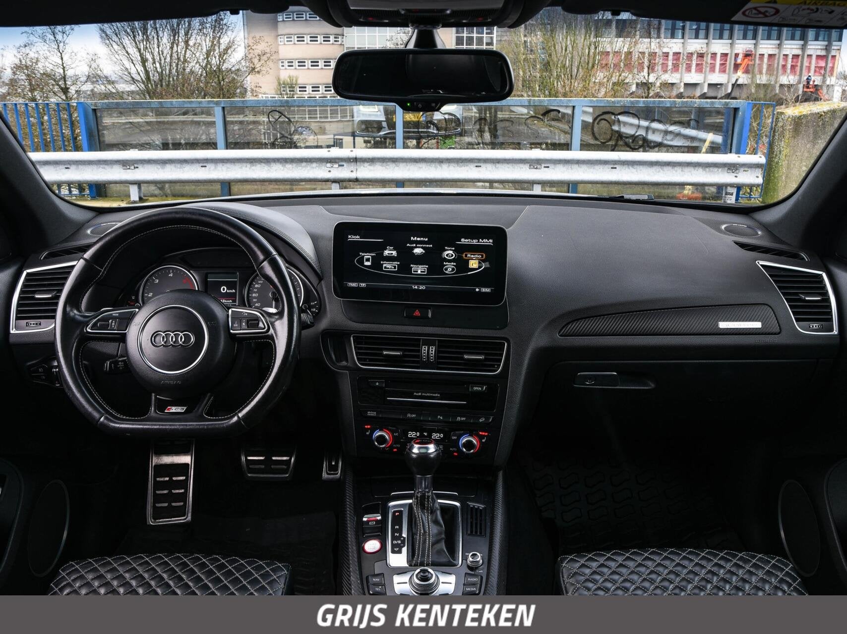 Audi SQ5 3.0 TDI SQ5 Plus quattro 341 PK Grijs Kenteken Pano, Auto's, 15 km/l, Gebruikt, Zwart, 340 pk