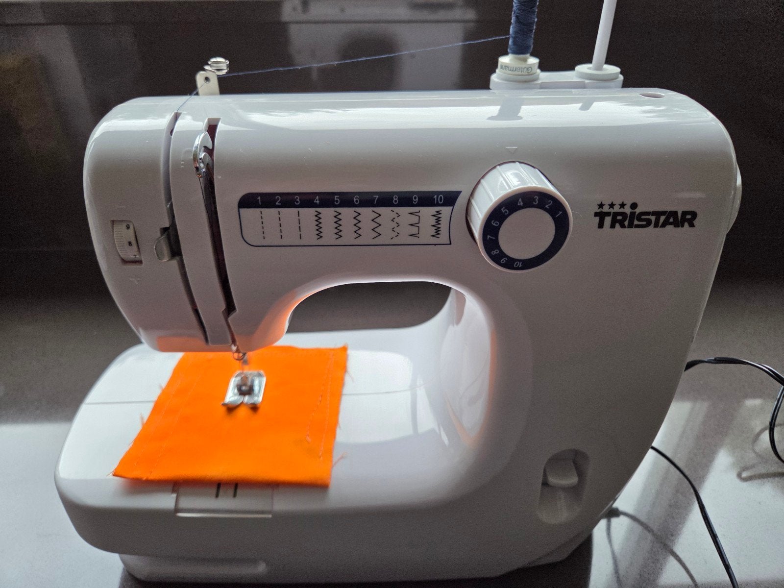 Tristar SM-6000 Naaimachine, Hobby en Vrije tijd, Naaimachines en Toebehoren, Ophalen, Zo goed als nieuw, Naaimachine, Overige merken