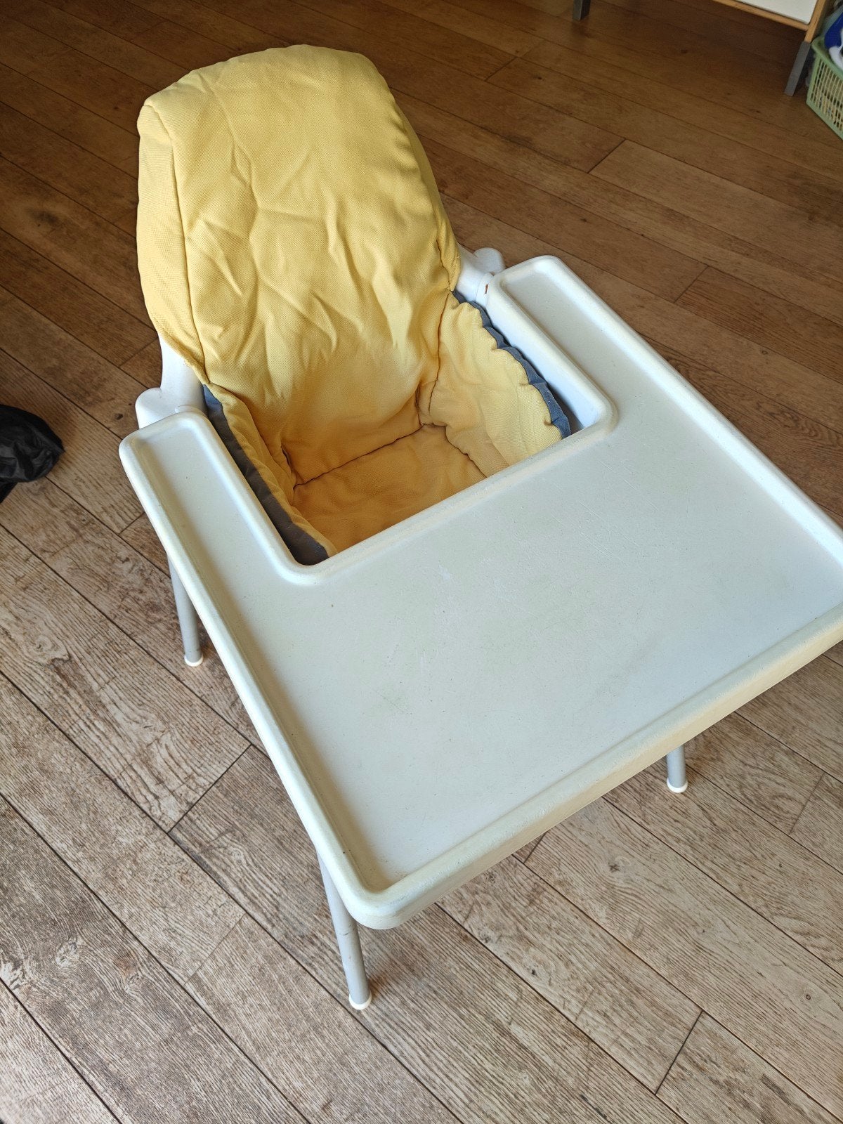 Ikea Kinderstoel met eetblad en diverse kussens, Ophalen, Gebruikt, Overige typen, Gordel(s)