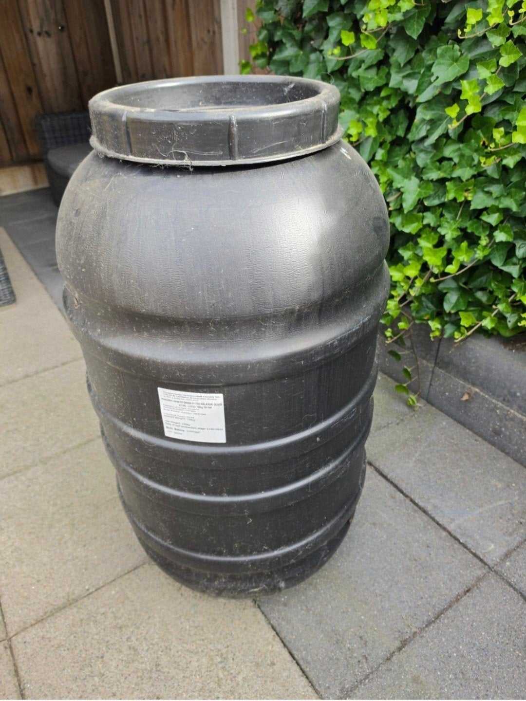 Regenton zwart 200 liter, Tuin en Terras, 150 liter of meer, Ophalen of Verzenden, Gebruikt, Kunststof