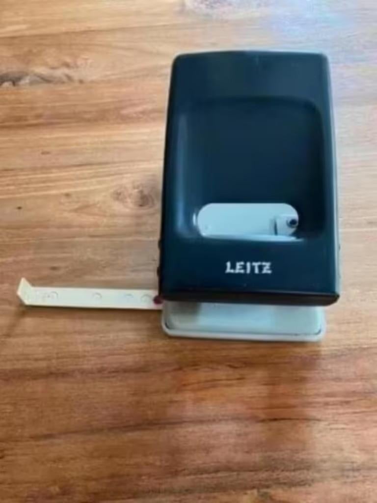 Oude perforator leitz ( vintage ), Diversen, Schrijfwaren, Ophalen of Verzenden, Gebruikt