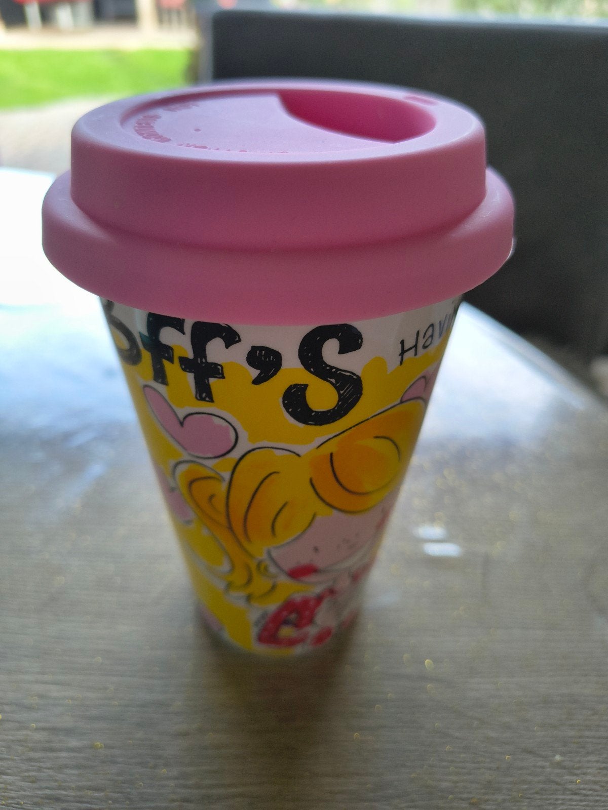 Mooie Blond coffee to go beker., Huis en Inrichting, Ophalen of Verzenden, Zo goed als nieuw, Aardewerk, Kop(pen) en/of Schotel(s)