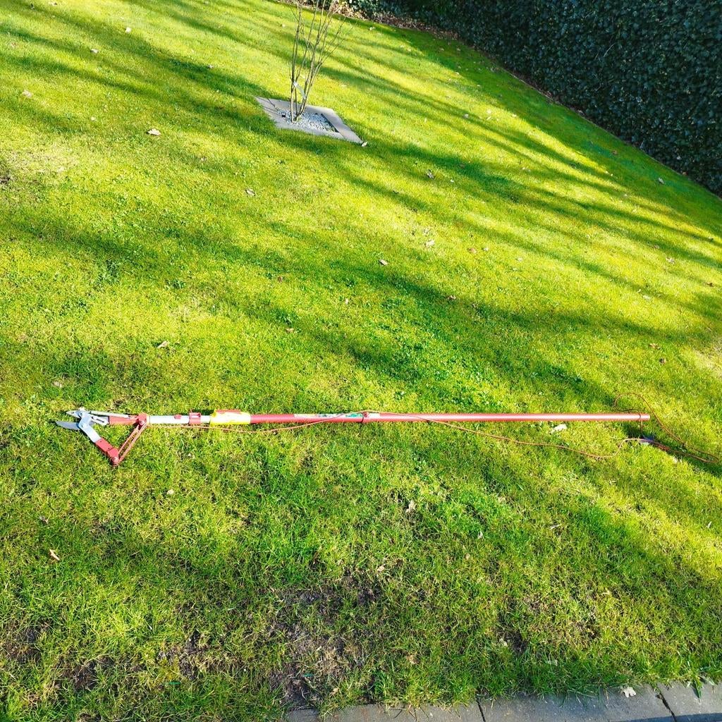 Wolf takkenschaar  + telescoopsteel van 280 tot 400cm, Ophalen