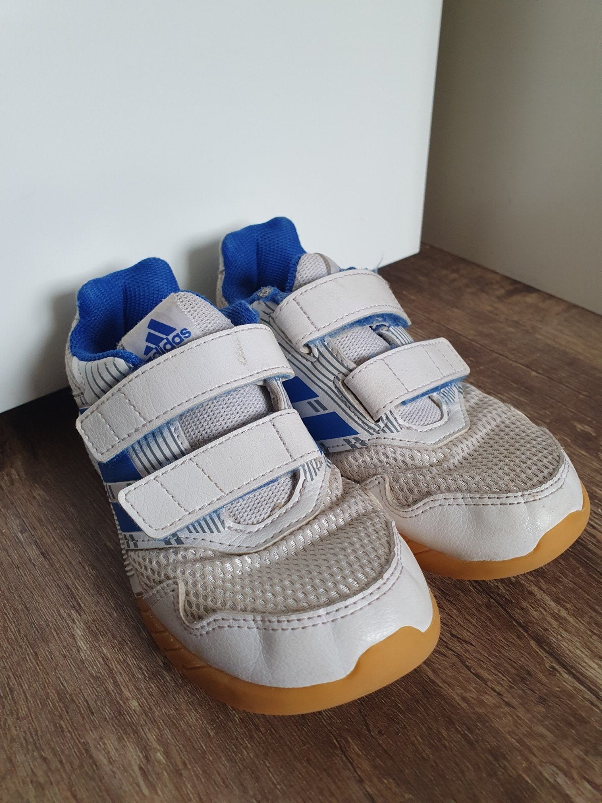 Gymschoenen maat 30, Kinderen en Baby's, Kinderkleding | Schoenen en Sokken, Adidas, Ophalen of Verzenden, Jongen of Meisje, Sportschoenen