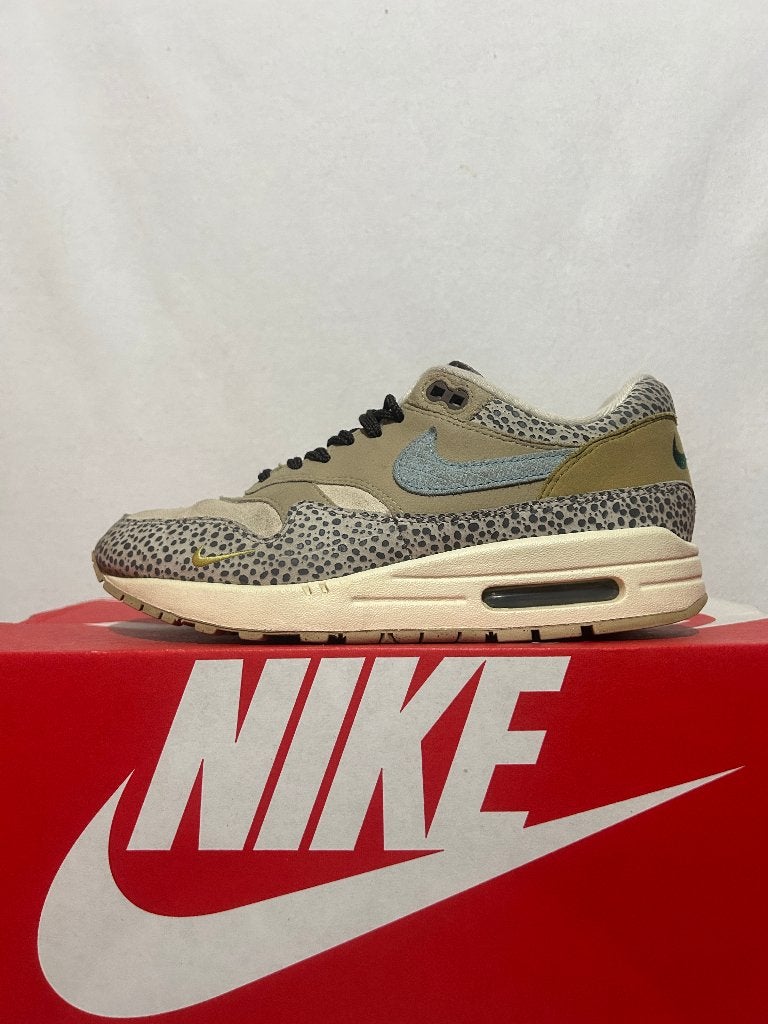 ALS NIEUW! Maat 40 - Nike Air Max 1 Cobblestone, Kleding | Dames, Verzenden, Nike, Nike, Nike