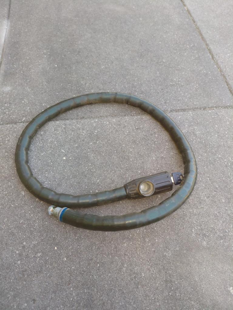 Halfords kabelslot met sleutel, Ophalen, Gebruikt