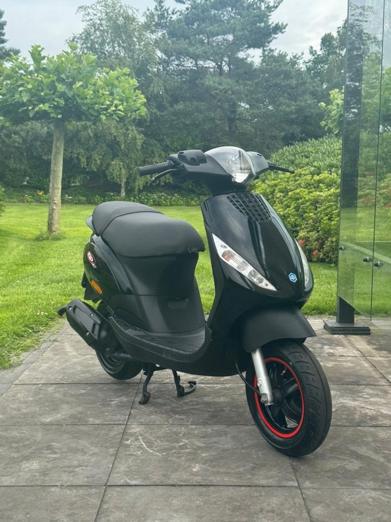 ⭐️Piaggio zip 2 takt 2015 Brom NIEUWSTAAT 4400 km⭐️, Niet ingevuld, Niet ingevuld, Niet ingevuld