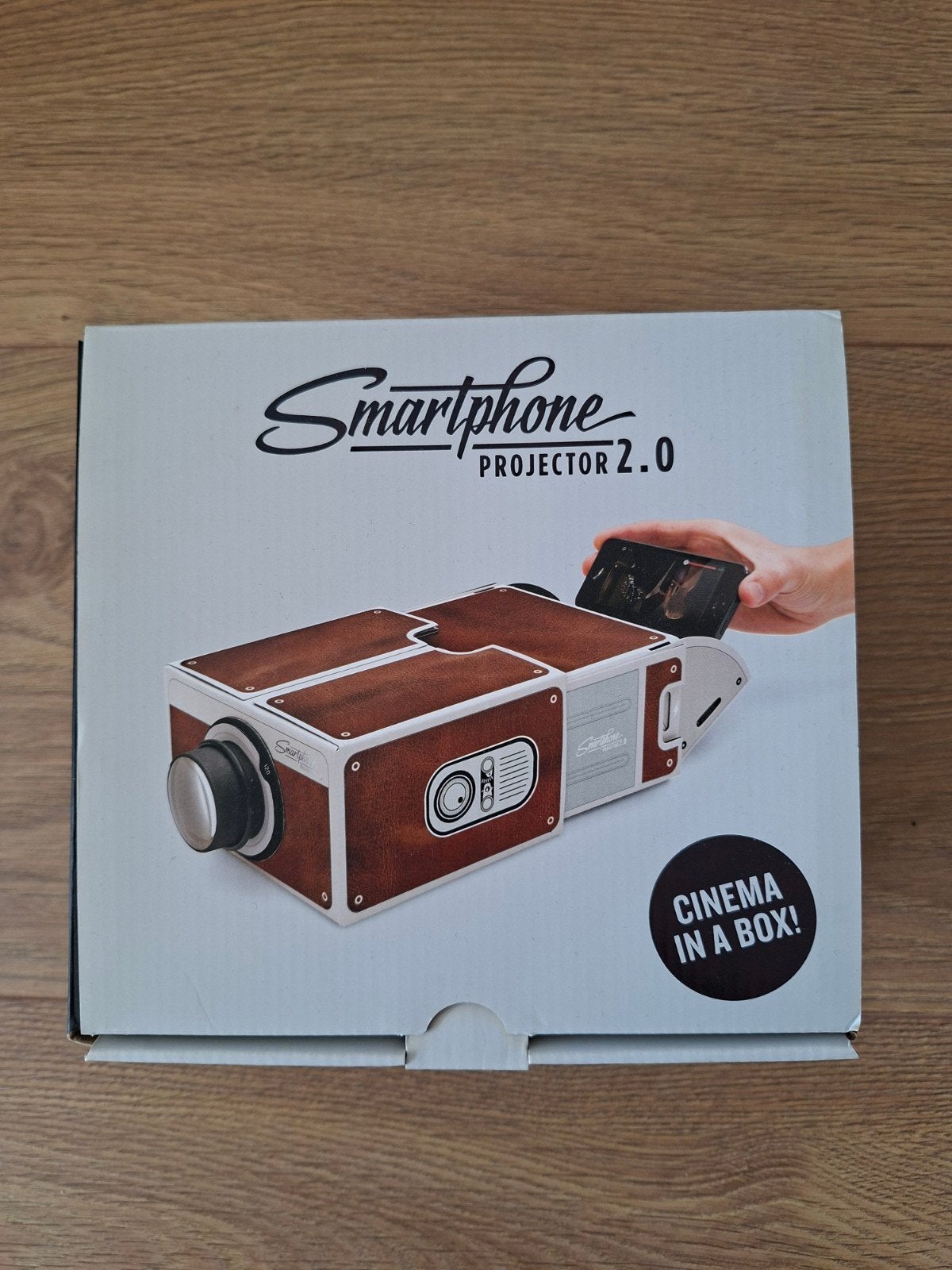 Smartphone Projector 2.0 - Cinema in a Box, Overige technologieën, Ophalen of Verzenden, Zo goed als nieuw, Luckies of London