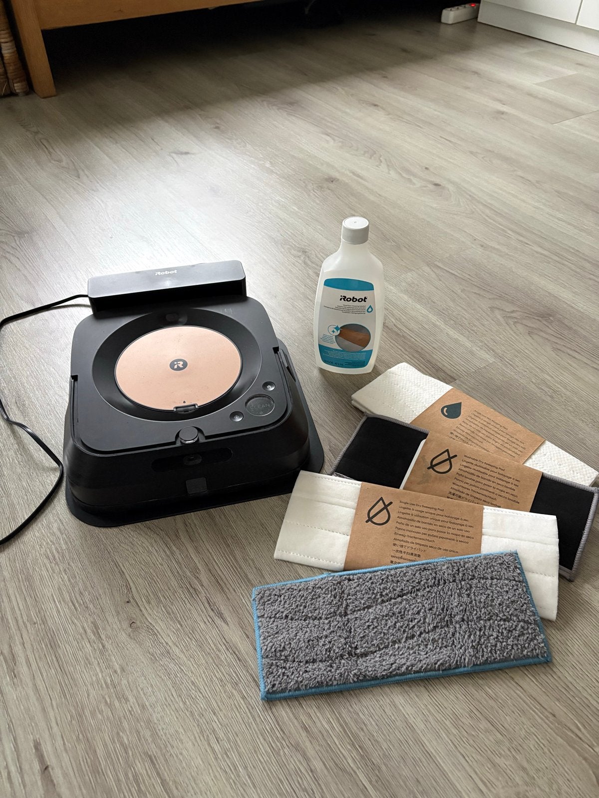 iRobot Braava Jet M6 Dweilrobot - Zeer weinig gebruikt, Witgoed en Apparatuur, Stofzuigers, Ophalen, IRobot, Zo goed als nieuw