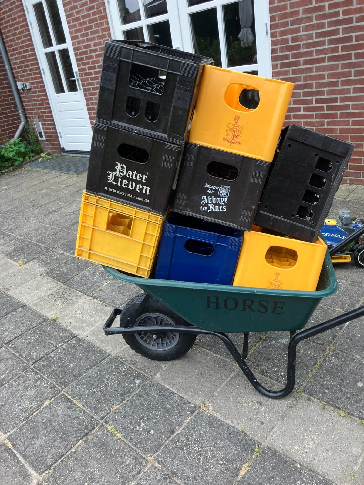 Lege bier kratten, Ophalen, 100 cm of meer, 60 cm of meer, Minder dan 35 cm