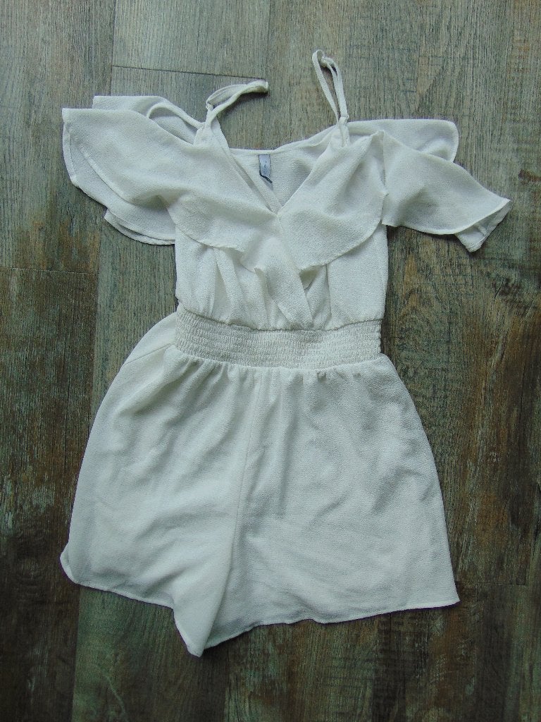 Kort broekpak ecru maat 32 playsuit Amisu, Wit, Ophalen of Verzenden, Zo goed als nieuw, Maat 34 (XS) of kleiner