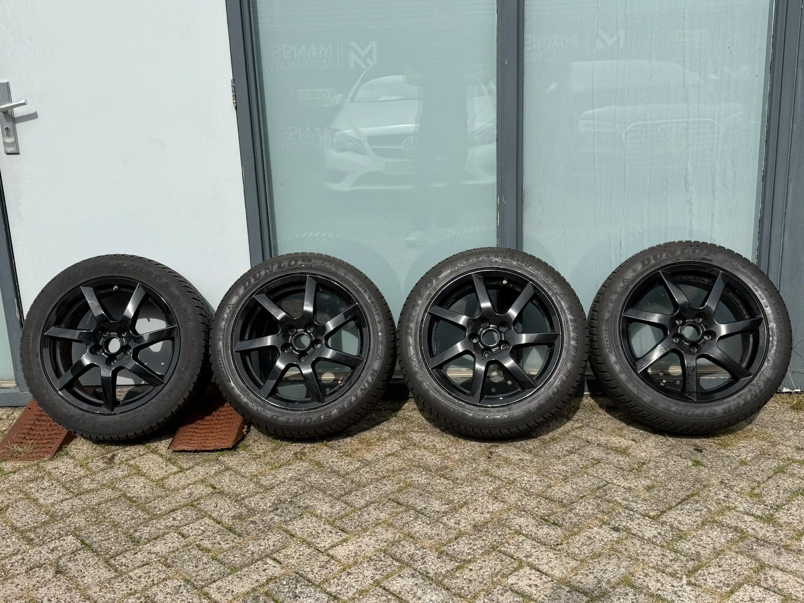 Dunlop winterset met sensoren schikt voor troc ateca, Ophalen, Banden en Velgen, 17 inch, Winterbanden