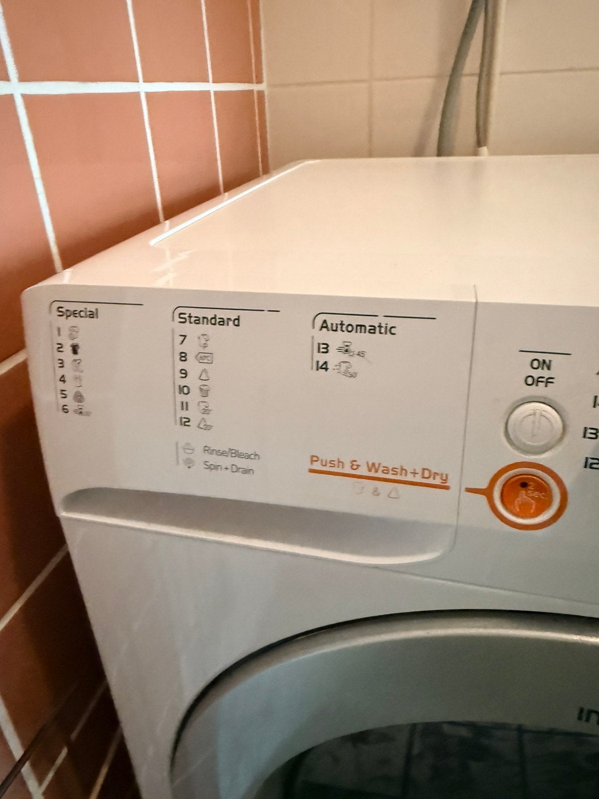 Foto 5 van Indesit Innex was-/droogcombinatie