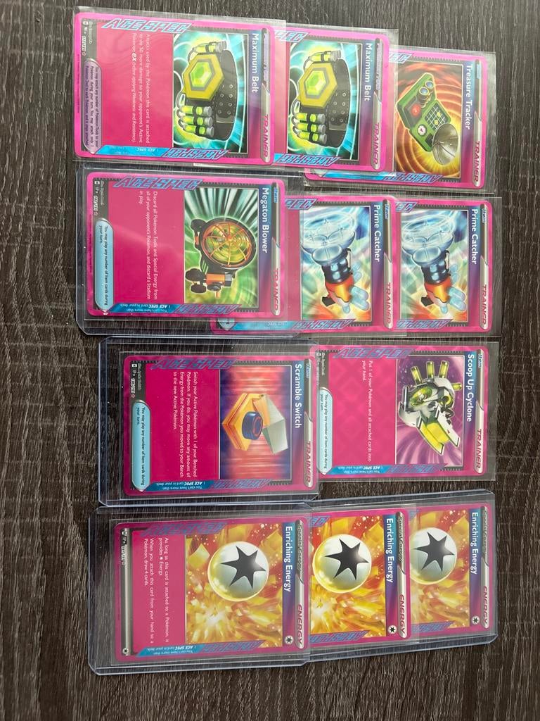 Scarlet & Violet- Surging Sparks - Zeldzame Trainers & Energ, Ophalen of Verzenden, Zo goed als nieuw, Meerdere kaarten