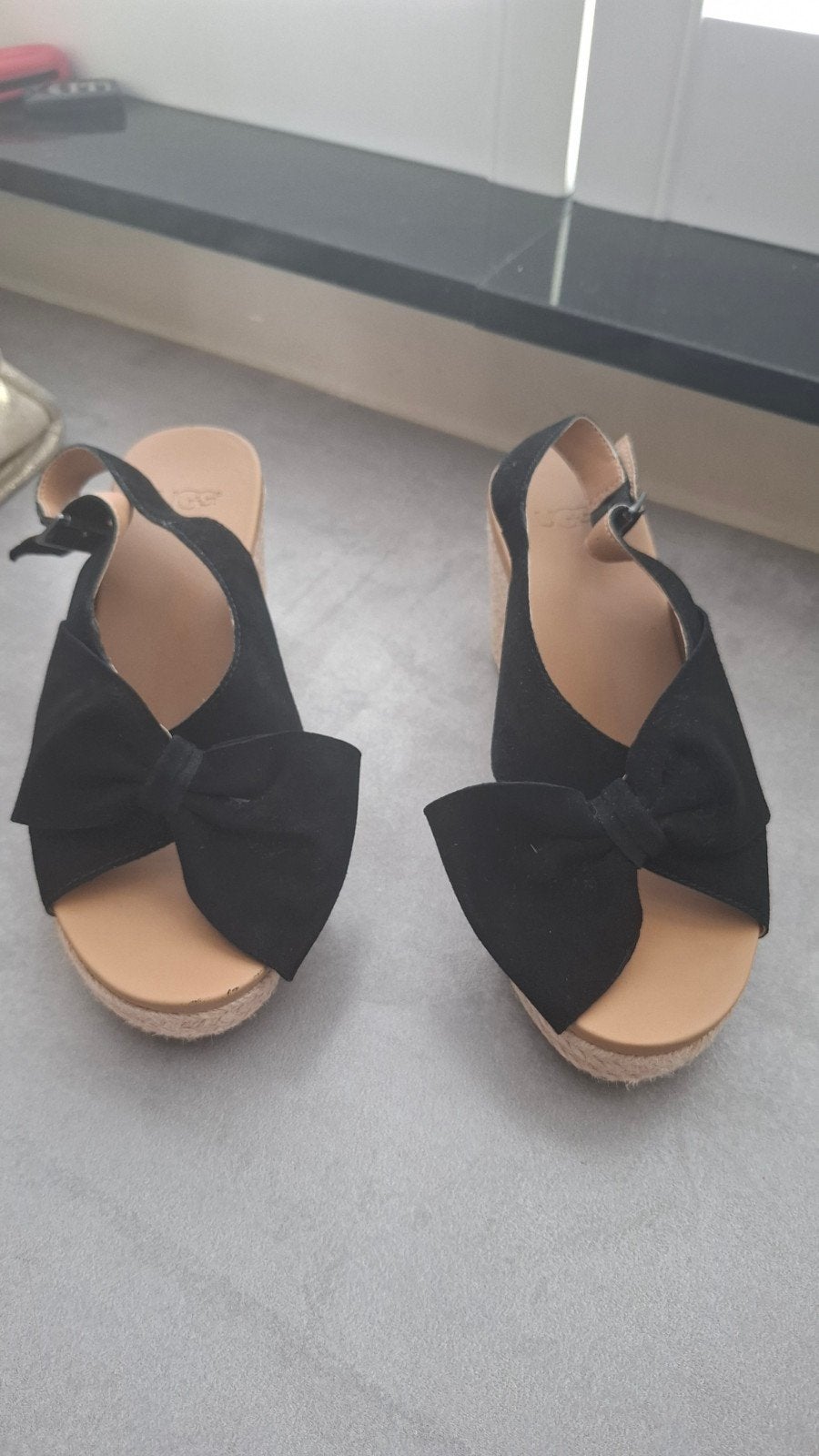 ugg zgan Maat  38 voor heel weinig geld!, Ophalen, Zo goed als nieuw, Zwart