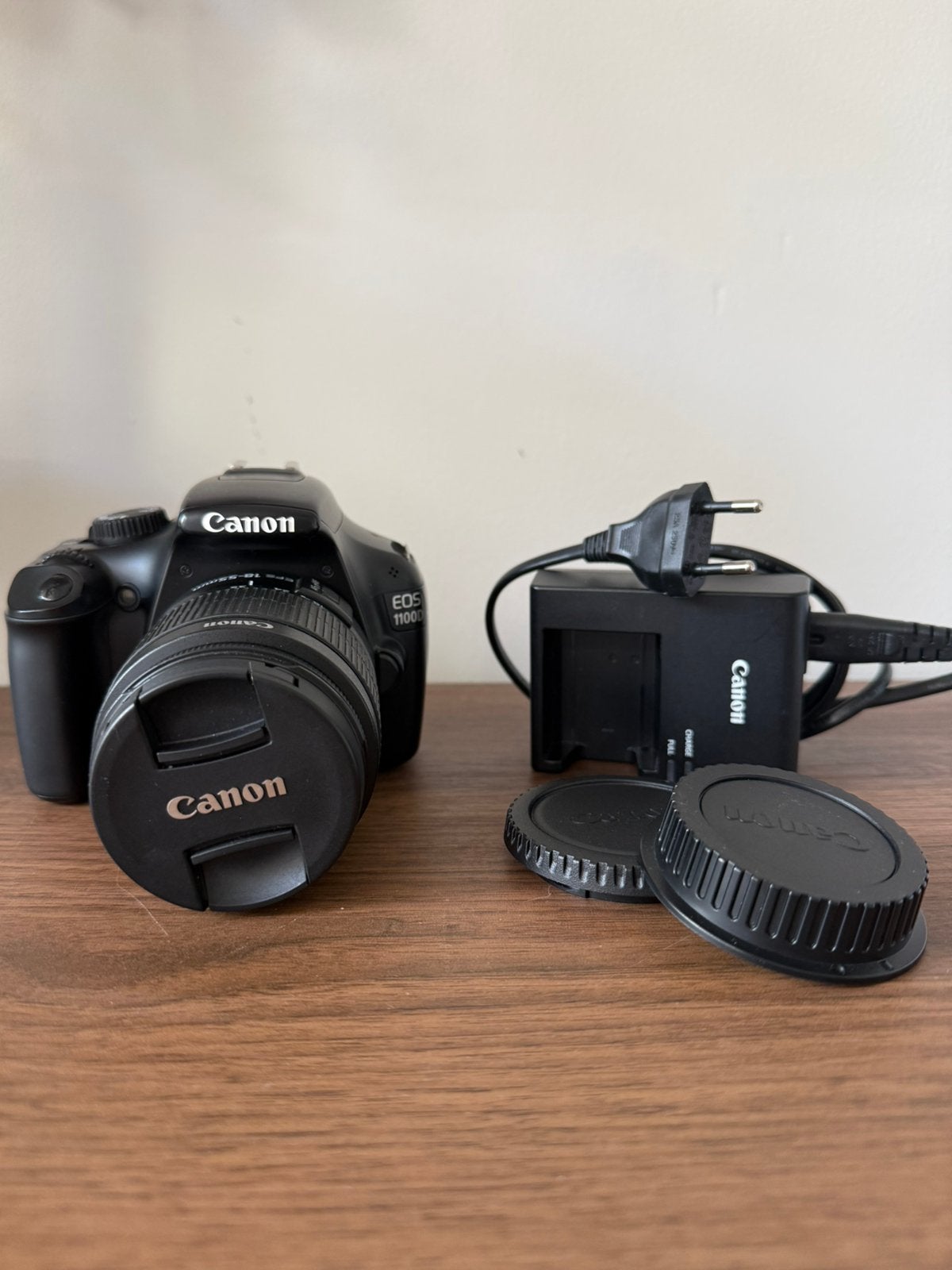 Canon EOS 1100D spiegelreflex + 18-55mm lens, Gebruikt, Spiegelreflex, Canon, Ophalen of Verzenden