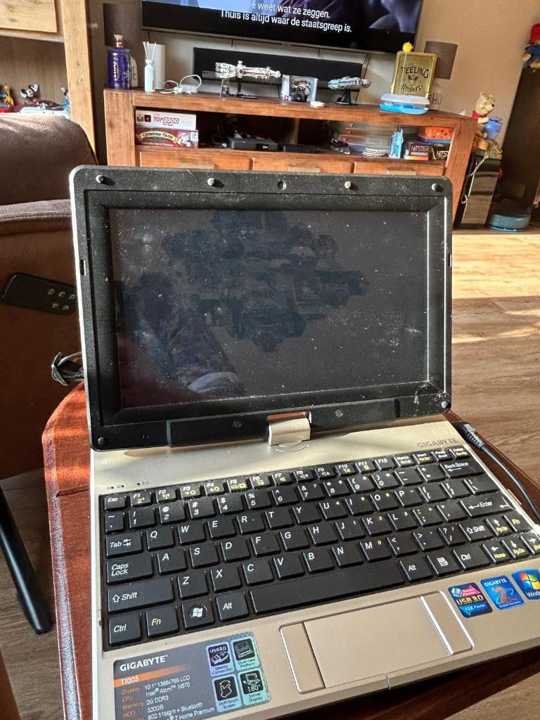 Gigabyte T1005 10,1-inch 2-in-1 tablet-pc/netbook, Computers en Software, Windows Laptops, Ophalen, HDD, Minder dan 4 GB, Gigabyte