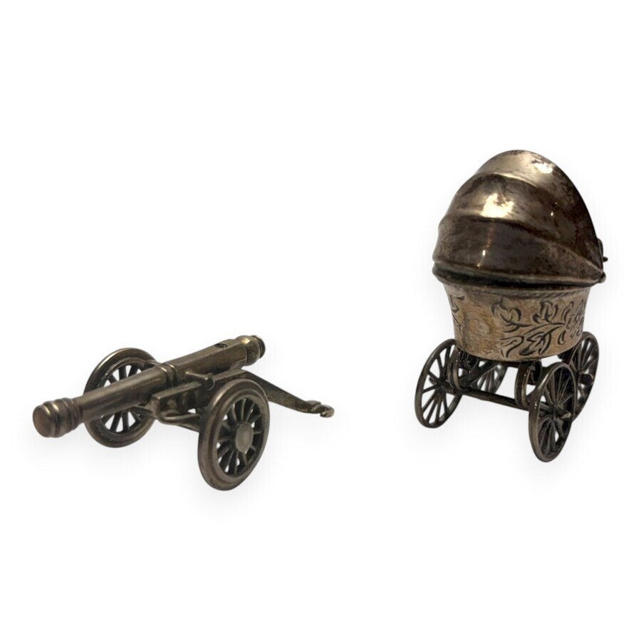 Twee 20e-eeuwse zilveren miniatuurtjes, Antiek en Kunst, Antiek | Tin, Ophalen of Verzenden