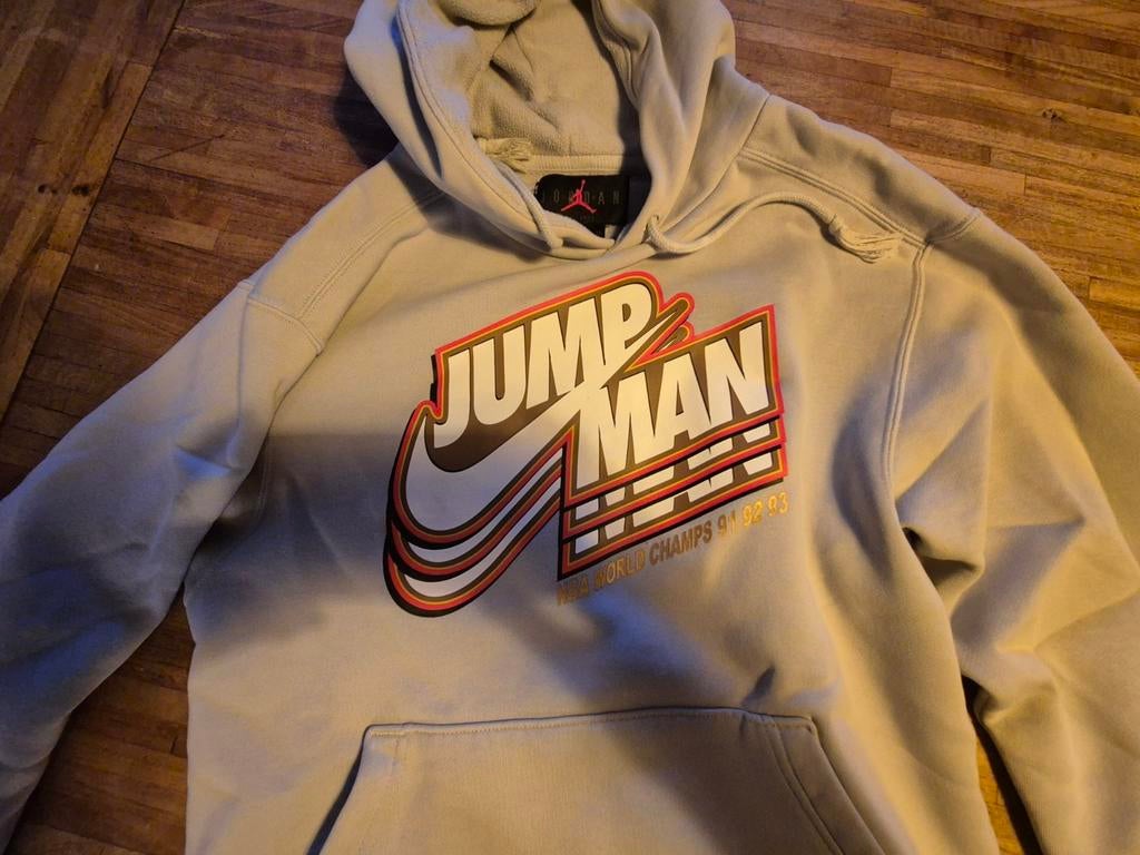 Nike Jordan. Hoodie Maat XS - Niet Gedragen, Ophalen of Verzenden, Nieuw, Beige