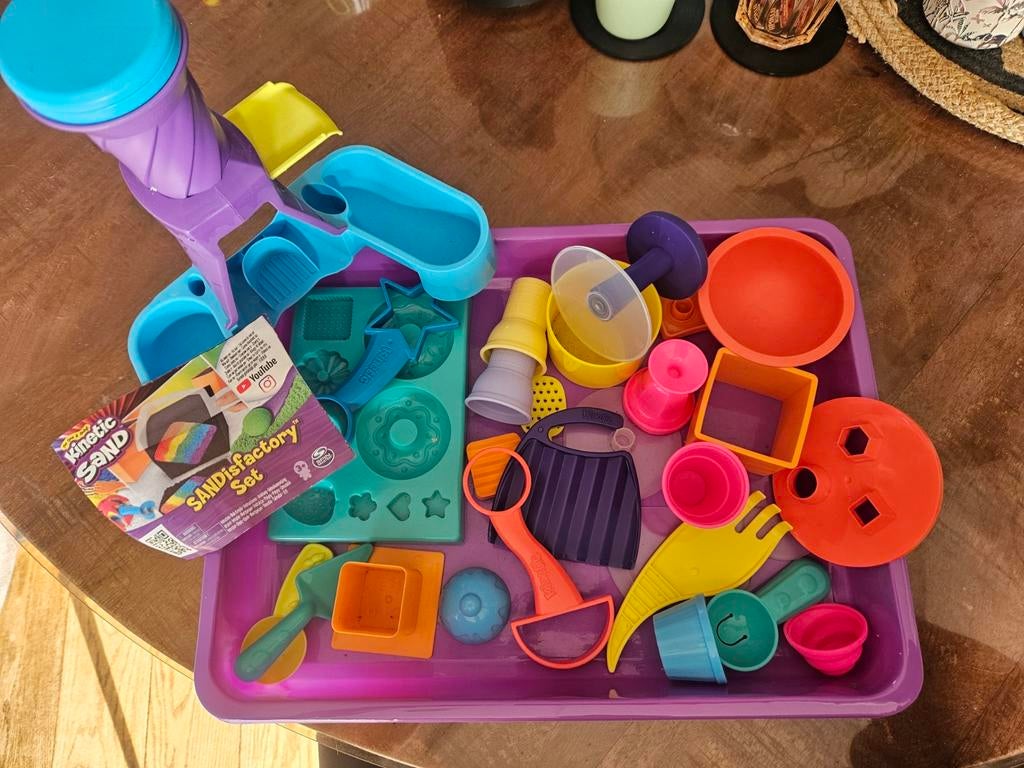 Grote set Kinetic Sand speelgoed (zonder zand), Ophalen of Verzenden, Gebruikt, Jongen of Meisje