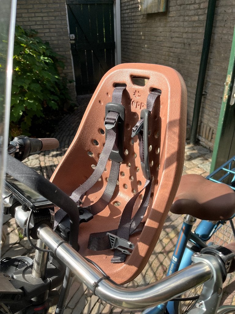 Thule Yepp Next Mini voorzitje, inclusief windscherm als Nw, Ophalen, Voetsteuntjes, 0 t/m 18 kg, Voorzitje