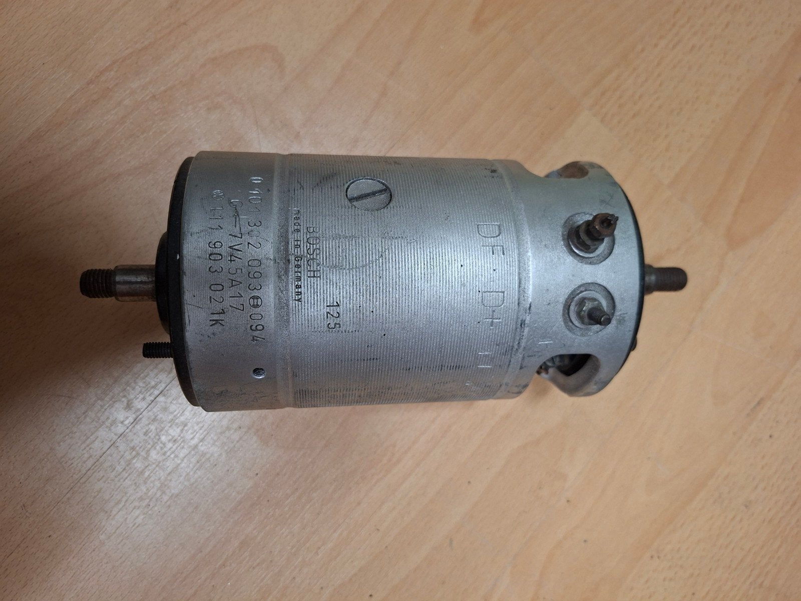 VW kever Dynamo 6 Volt - Bosch 0 302 093 094, Ophalen of Verzenden, Gebruikt, Volkswagen