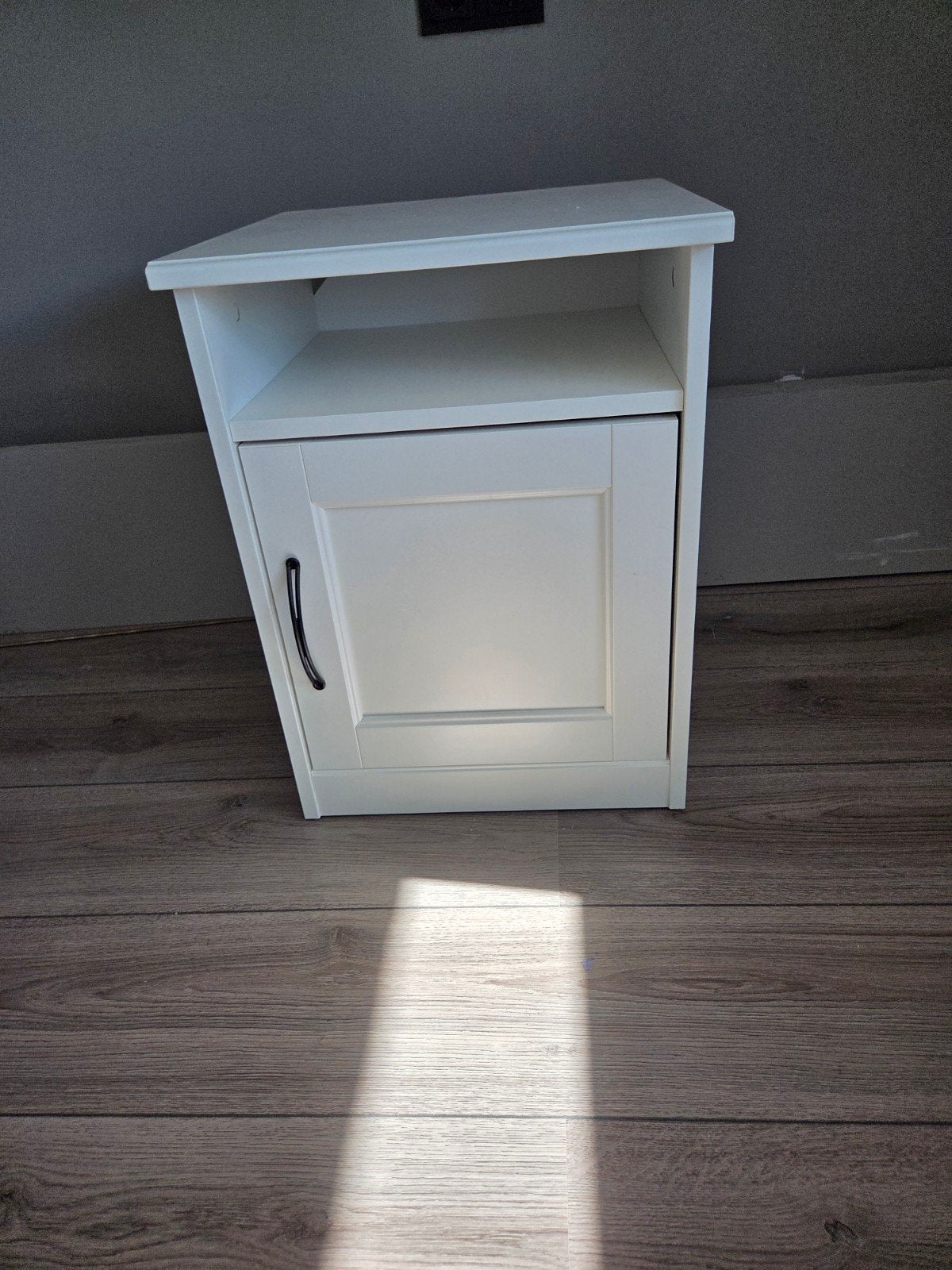 ikea songesand nachtkastje met opbergruimte, Ophalen, 55 tot 70 cm, Zo goed als nieuw, 45 tot 65 cm