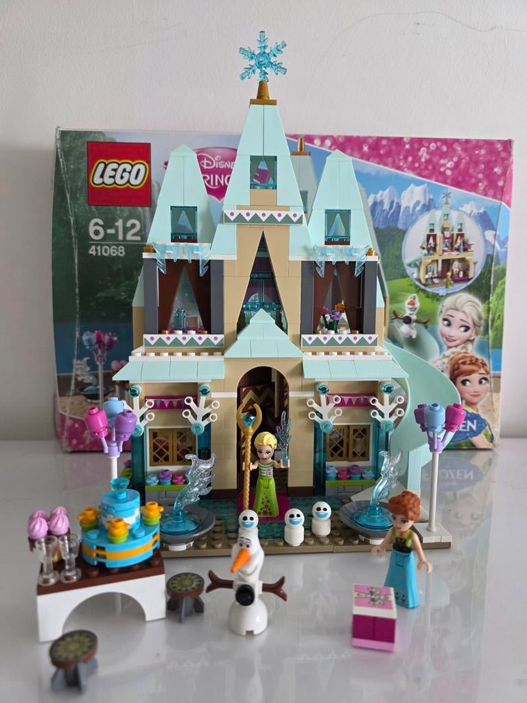 LEGO Disney Frozen Elsa's Sprankelende Ijskasteel 41068, Ophalen of Verzenden, Zo goed als nieuw