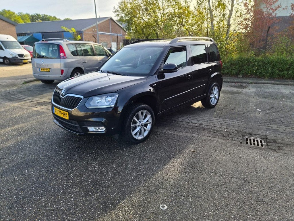 Skoda Yeti 1.4 TSI 92KW 125PK AUT 2016 Zwart, Auto's, 125 pk, 1280 kg, Zwart, 4 cilinders