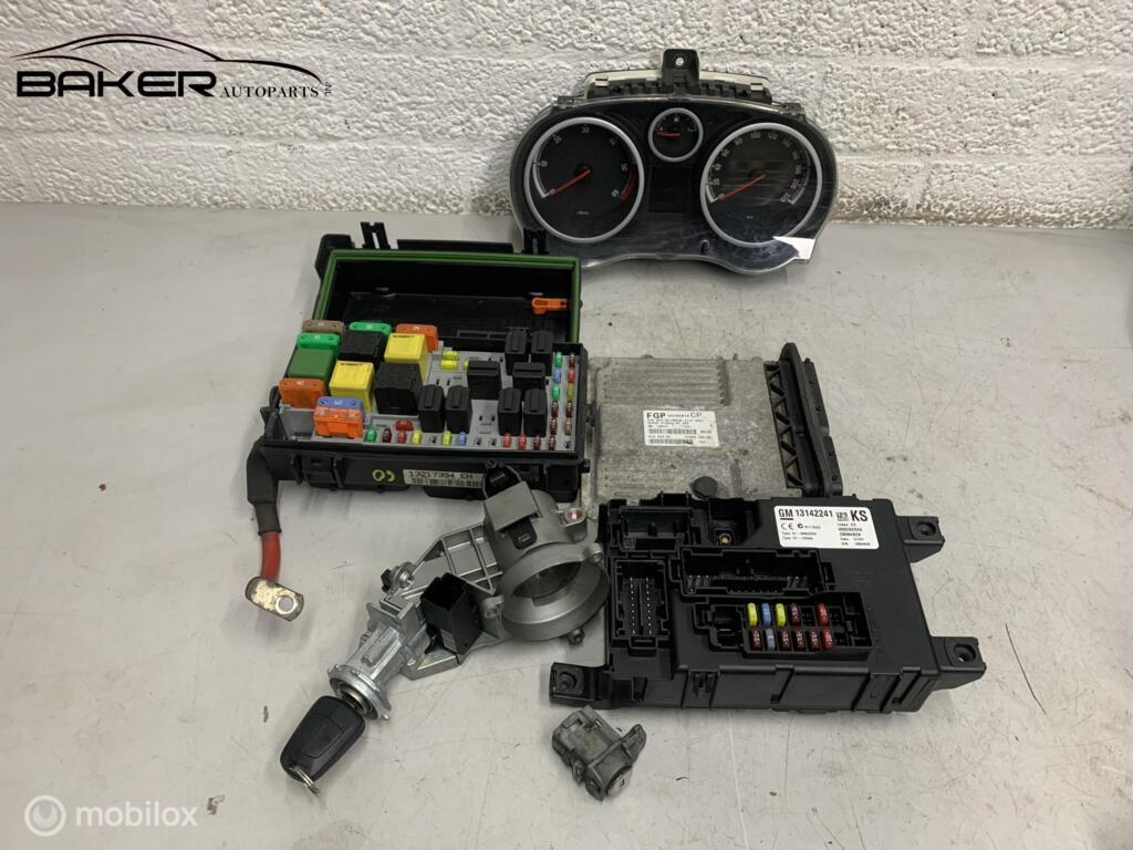 Contactslot + sleutel Opel Corsa D ('06-'15) 1491795, Gebruikt, Opel, Ophalen of Verzenden, Opel