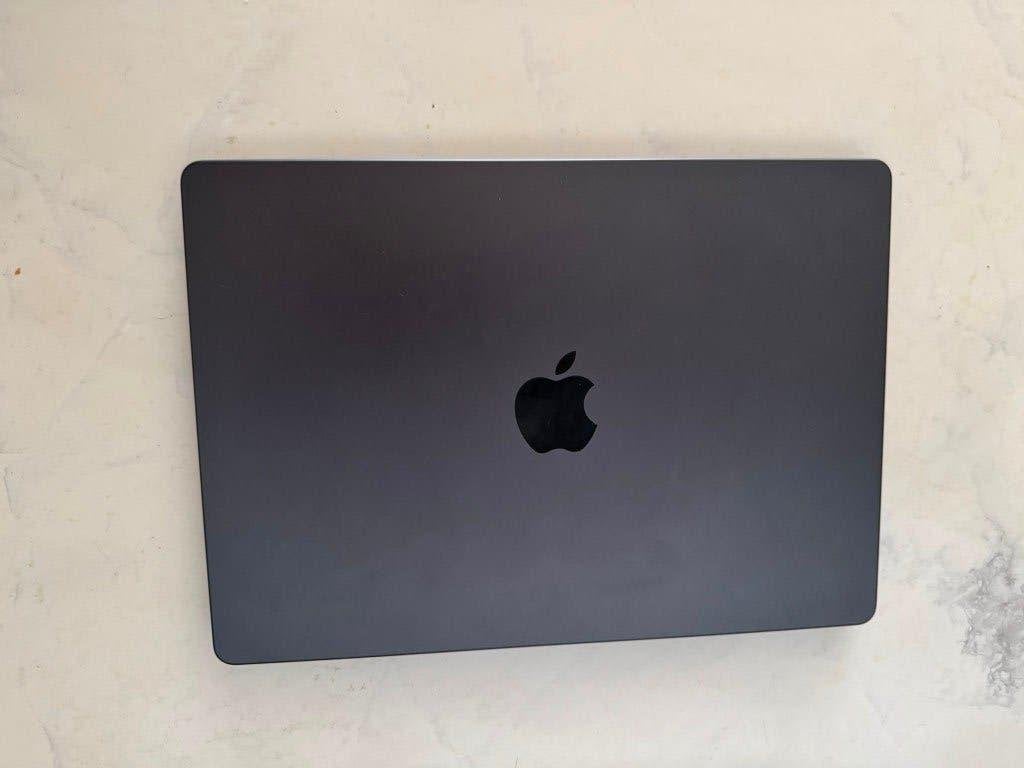 MacBook Pro M5 14'' 24GB 512GB Zo goed als nieuw, Ophalen of Verzenden, Zo goed als nieuw, Overige groottes, MacBook Pro