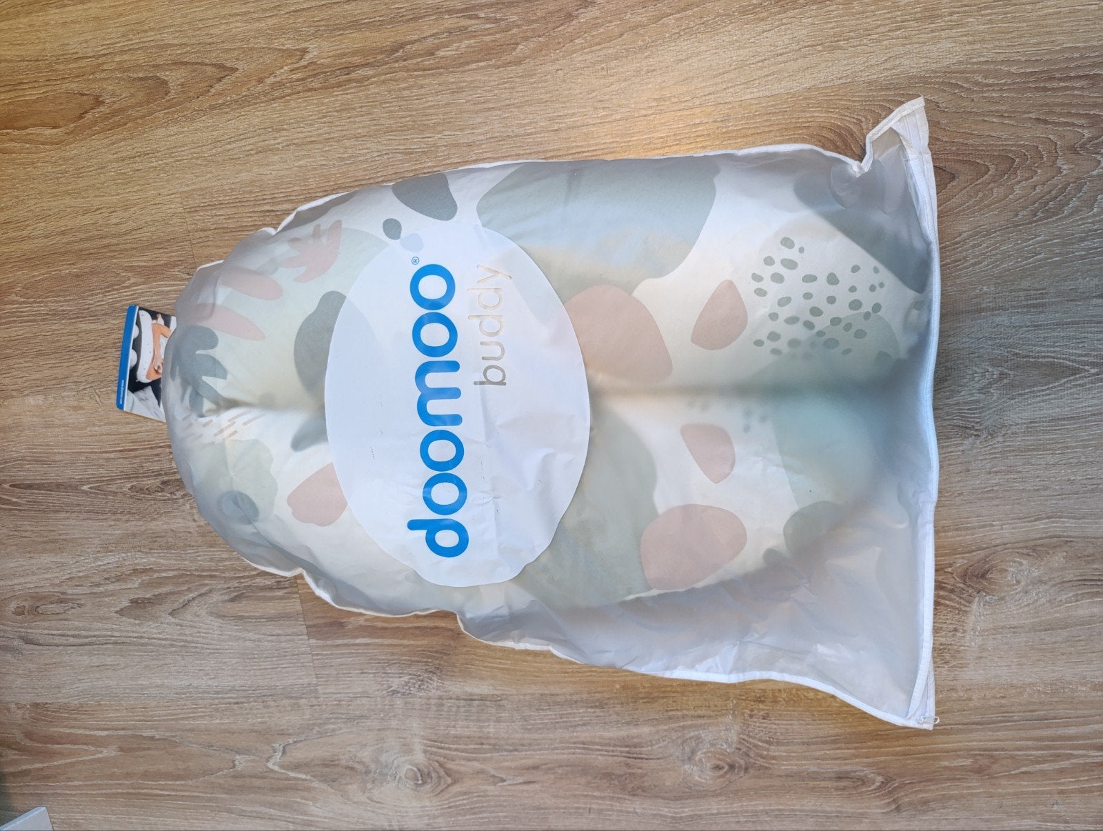 Doomoo Buddy voedingskussen met 2 extra hoezen, Ophalen of Verzenden, Gebruikt