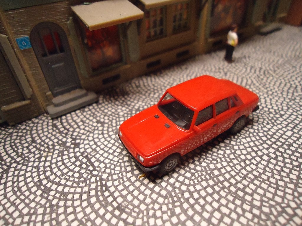 1985 Wartburg 353 - Herpa rood, Ophalen of Verzenden, Nieuw, Auto, Herpa