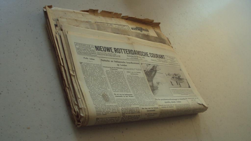 interessant lot kranten vnl WW2, Ophalen of Verzenden, Nederland, Boek of Tijdschrift