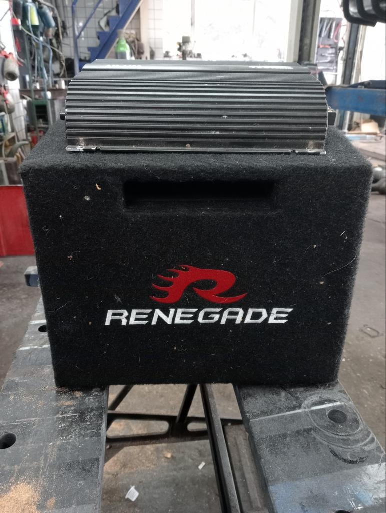 Subwoofer Renegade, Auto diversen, Autospeakers, Ophalen