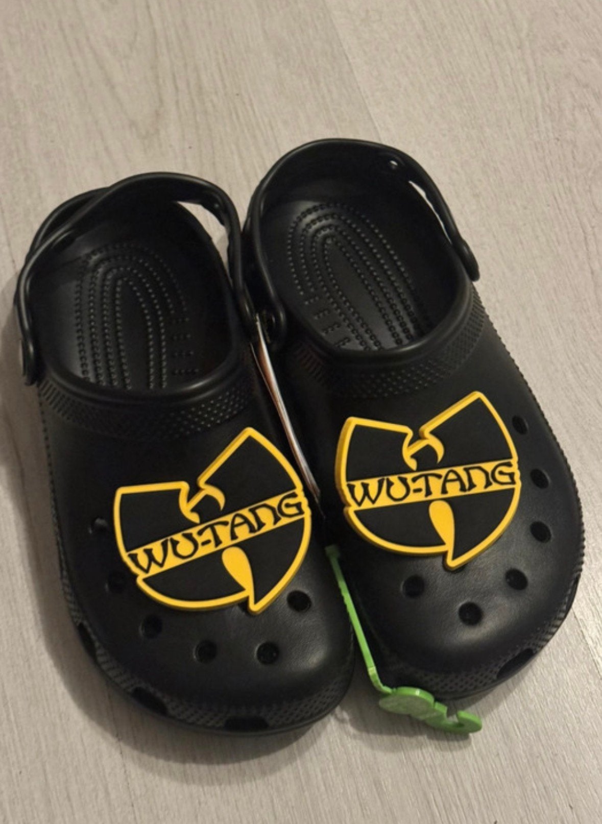 Crocs Wu Tang Clan - Deadstock Maat 38/39 of 42/43, Ophalen of Verzenden, Zwart